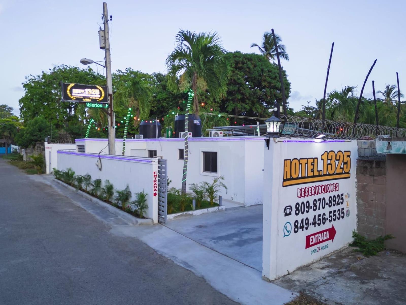 Hotel1325 Bani Luaran gambar