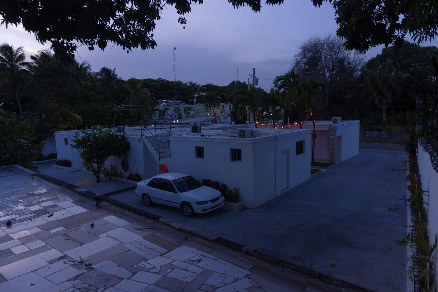 Hotel1325 Bani Luaran gambar